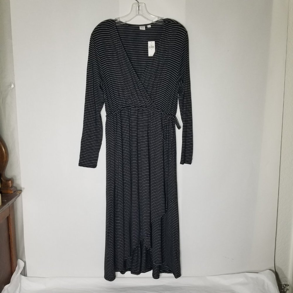 GAP Maternity Womens Sz M Long Sleeve Dress Faux Wrap Black White Striped V-Neck - Picture 4 of 10